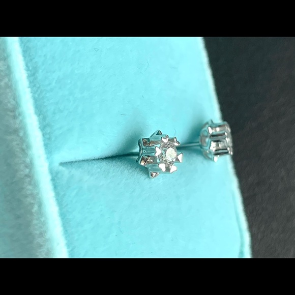 White Sapphire 18K Gold Earrings - Picture 3 of 8